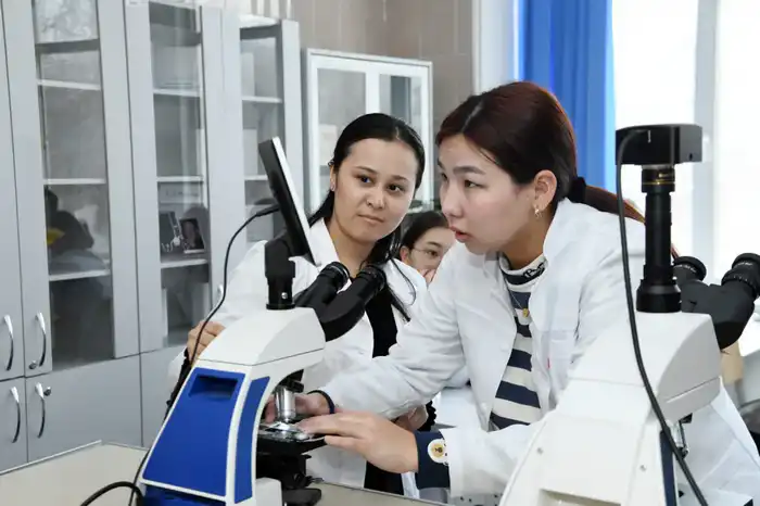 В УНИВЕРСИТЕТЕ АБАЯ ОТКРЫЛИ ШЕСТЬ СОВРЕМЕННЫХ ЛАБОРАТОРИЙ (4)