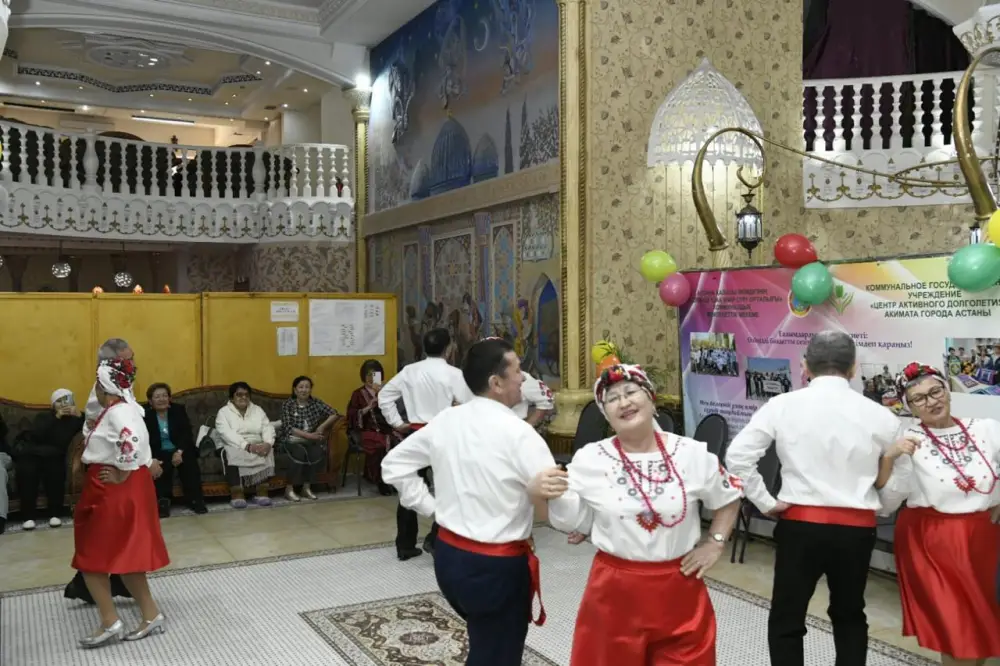 В Астане прошло праздничное мероприятие «Алғыс жүректен шыққан сөз» (4)