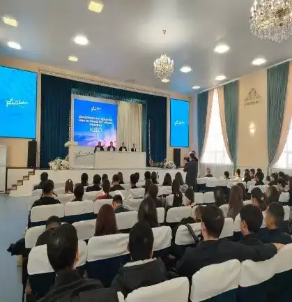 Обсуждение патриотизма и профилактики экстремизма среди студентов Казахстана Астане