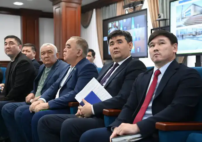 Строительство железнодорожных вокзалов - на контроле (3)