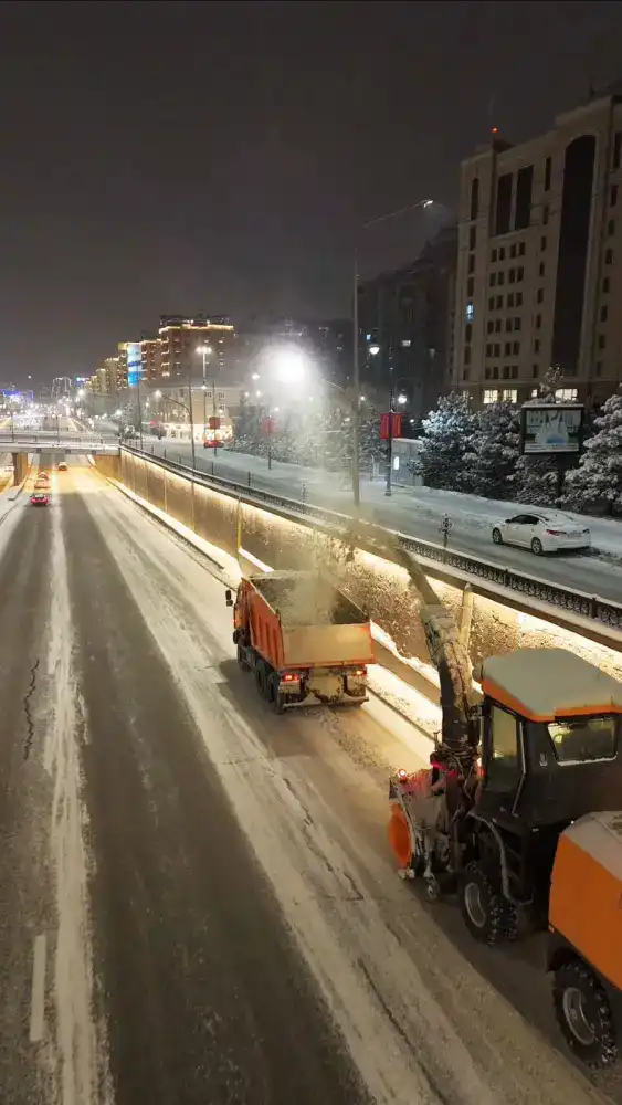 Снегопад в Алматы: коммунальщики наготове! Астане