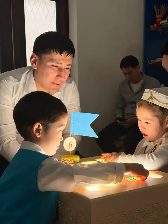 Конкурс по национальной игре «Сәулелі тастар» провели среди особенных дошколят столицы (2)