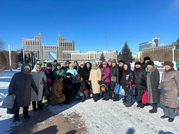 «Милосердие – путь добра»: в Астане пенсионеры провели благотворительную акцию (5)