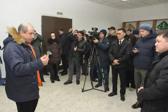 В Карагандинском техническом университете представили малую биогазовую установку для образовательных и научных целей Астане