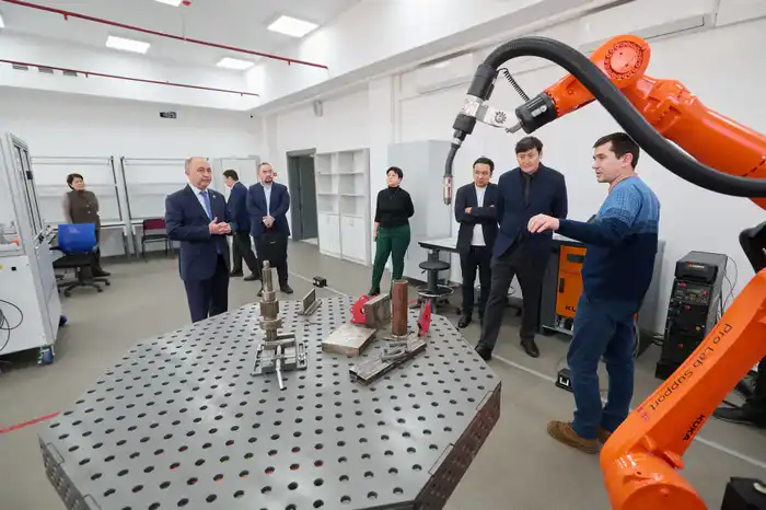 Наука, инновации и медицина: новый этап партнерства с AstraZeneca (4)