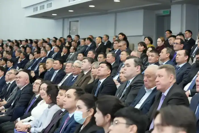 Казахстан: 11 тысяч км дорог в 2026 году Астане