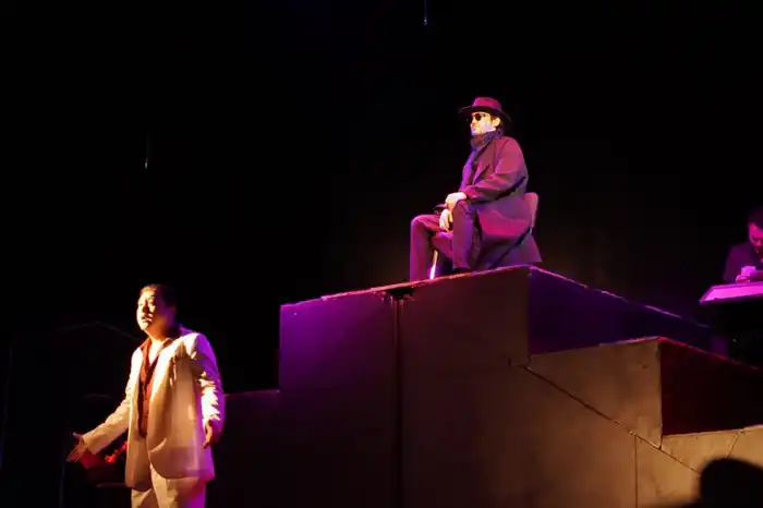 «Закон и порядок»: в Астане поставили спектакль «Екі ғұмыр» (6)