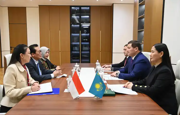 Аким Нурлыбек Налибаев обсудил с послом Индонезии инвестиционные проекты в Казахстане Астане