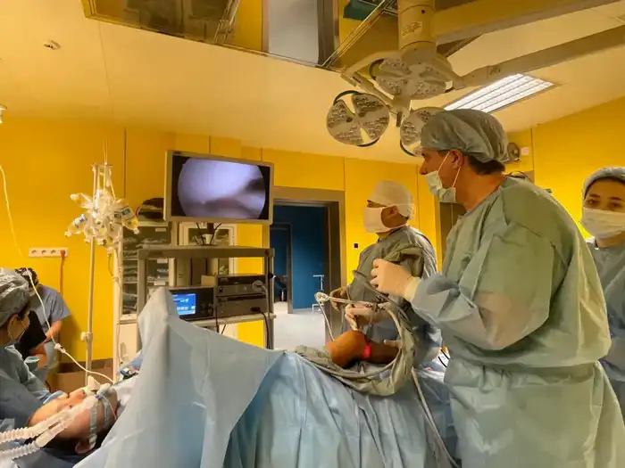 Артроскопические операции на коленном суставе детям в Алматы Астане