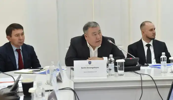 Минэнерго и КазНУ обсудили создание Отраслевого центра технологических компетенций в ТЭК (5)