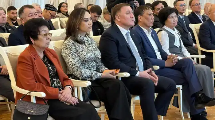 Караганда: новая Конституция на повестке дня! Астане