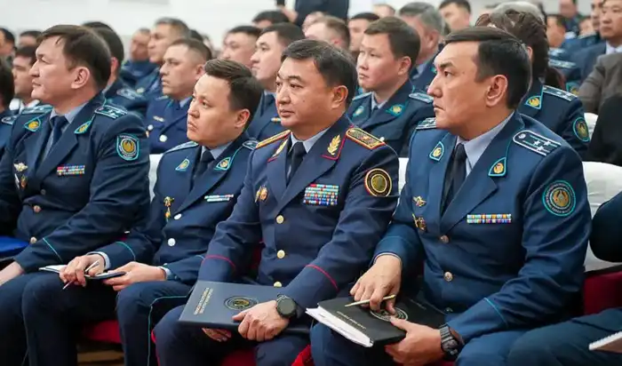 "Никаких оправданий": Министр внутренних дел жестко прошелся по полиции Шымкента (5)