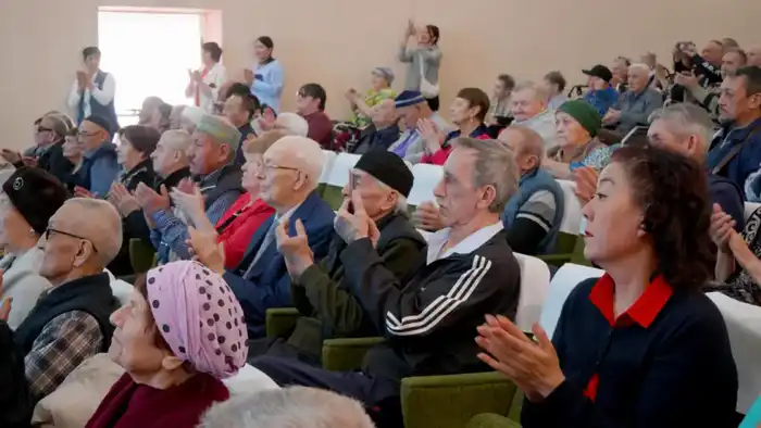 День благодарности: в Астане провели благотворительное мероприятие для подопечных центра соцобслуживания (10)