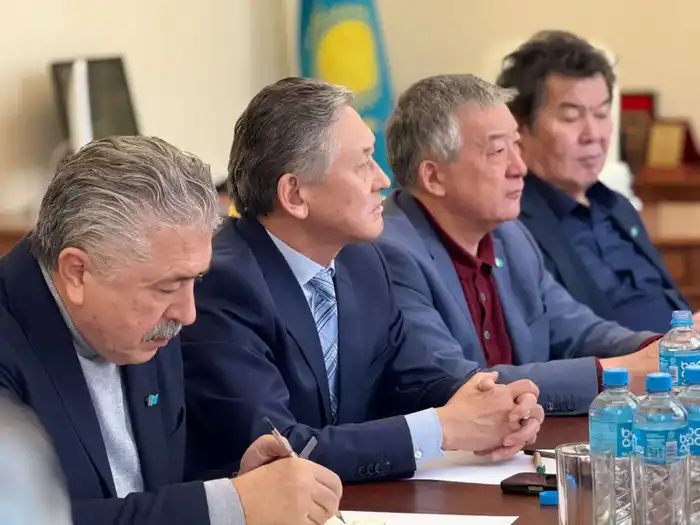 Конституция как компас: писатели Казахстана прокладывают путь к демократическим переменам Астане