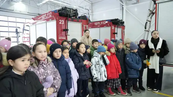Как МЧС формирует безопасность у юных казахстанцев? Астане