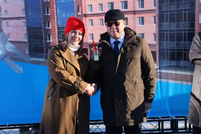 В микрорайоне «Астана» ключи от новых квартир получили 43 семьи (6)