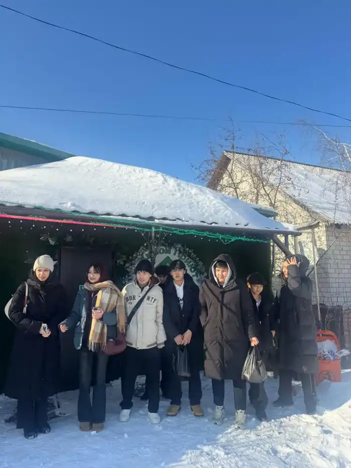 Столичные школьники приняли участие в благотворительном мероприятии «Одно доброе дело – забота о животных» (4)