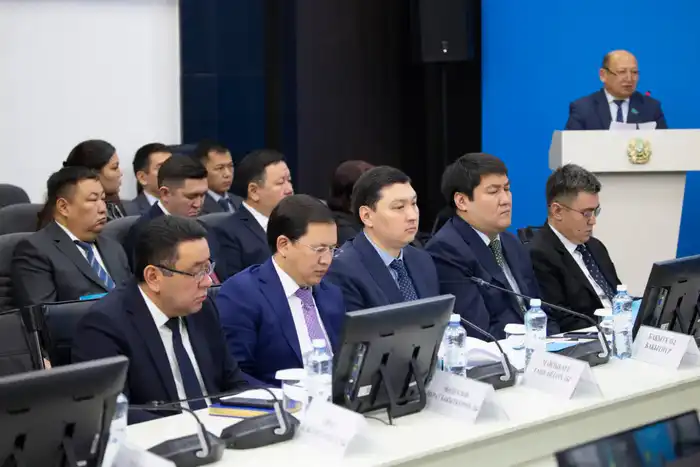 В Алматинской области обсудили проект новой Конституции Республики Казахстан (2)