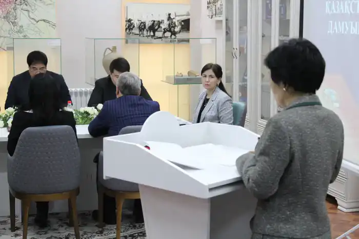 Шымкент: Конституция как ключ к национальной идентичности! Астане