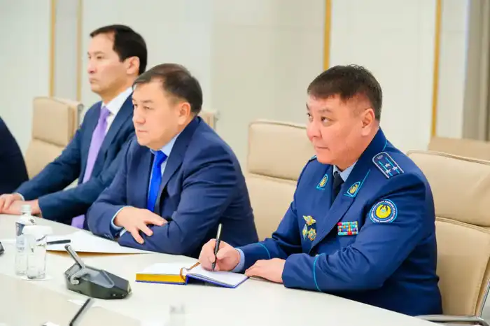 Обсуждение новой Конституции Казахстана: акцент на ценностях государственности и правах человека Астане