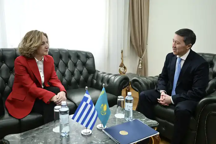 В МИД Казахстана обсудили перспективы казахско-греческого сотрудничества (2)