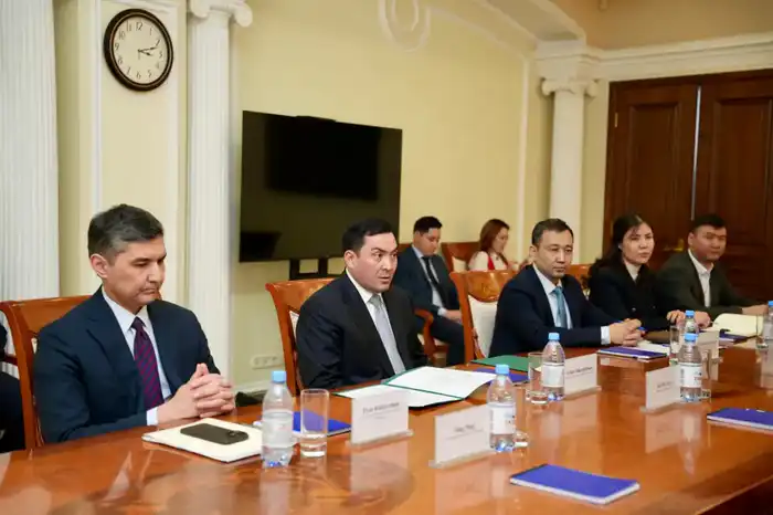 Минэнерго и международный эксперт Ли Кай-Фу договорились о сотрудничестве в сфере ИИ (2)