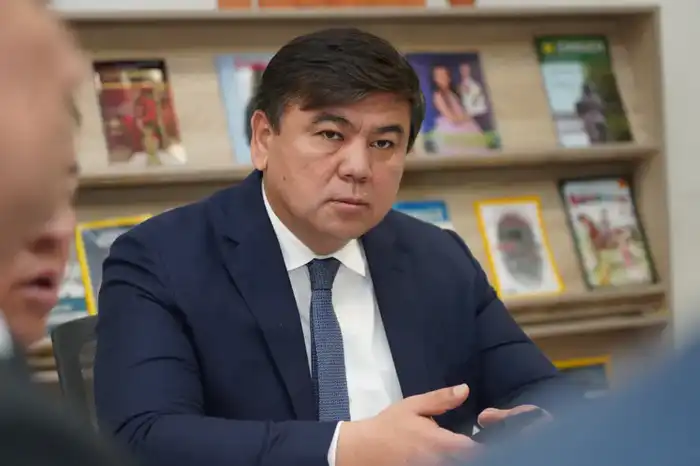 Первый заместитель акима Туркестанской области обсудил вопросы качества жизни граждан с международным акцентом на инфраструктурные проблемы. Астане