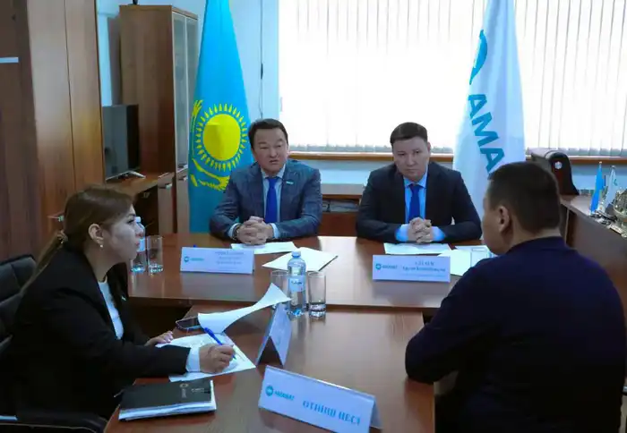 В ТУРКЕСТАНСКОЙ ОБЛАСТИ ВЫСЛУШАЛИ ОБРАЩЕНИЯ ЖИТЕЛЕЙ (3)