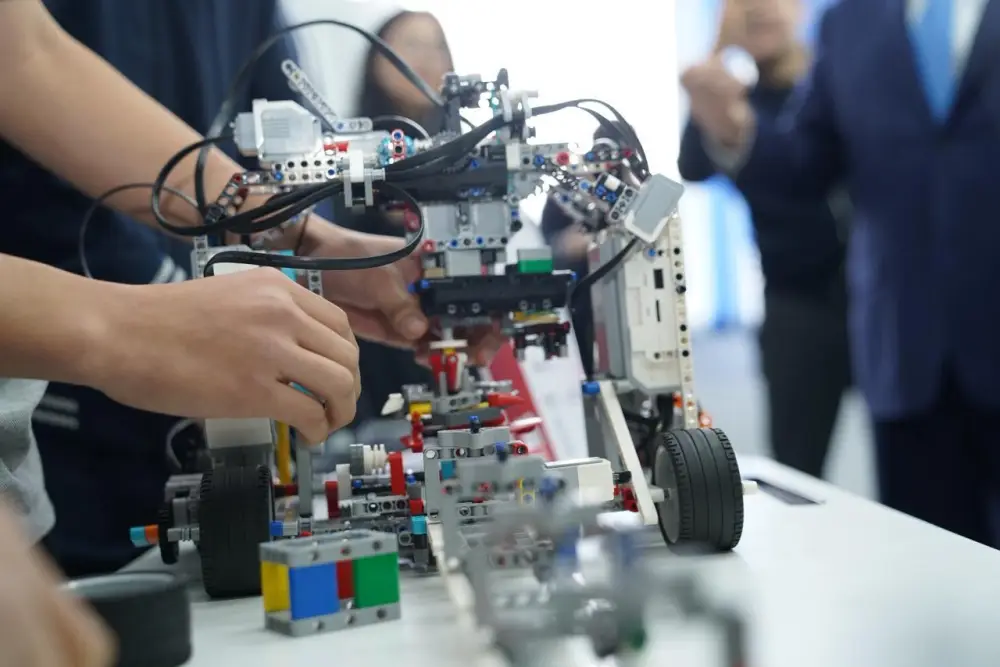 Цифровизация образования в Казахстане 2026 искусственный интеллект инновационная модель Астане