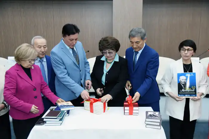 Международный симпозиум по абаеведению, посвященный 110-летию Кайыма Мухамедханова, прошел в Казахстане Астане