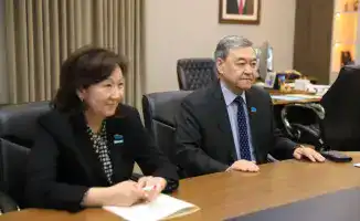 Сенаторы обсудили социально-экономическое развитие с акимом области в контексте предстоящего референдума