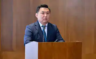 Расширенное аппаратное совещание: акцент на улучшение качества государственных услуг и молодежной политики в регионе