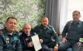 Павлодар чествует ветерана на его 100-летие
