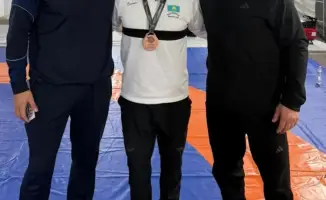 Бронзовая медаль Ризабека Айтмухана в Албании: шаг к новым вершинам в карьере