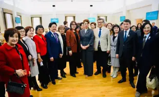 Обсуждение новой Конституции в Уральске с интеллигенцией и гражданским обществом