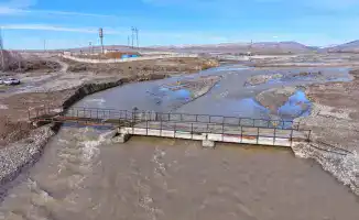 Кушеров инспектировал паводковые работы в Сауранском районе