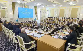 Конституция как мост: аким Кызылординской области делится видением будущего на заседании Совета