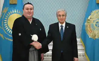Президент Казахстана поддерживает успехи национального борца сумо на международной арене