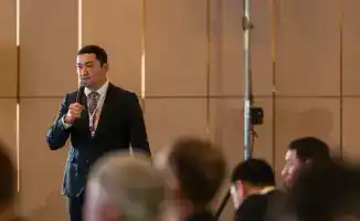 Развитие телекоммуникационной инфраструктуры для ИИ: новые возможности для доступа и прогресса в Казахстане