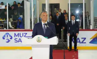 Международный хоккейный матч в Туркестане: победа команды Turan Tigers над клубом 'Барыс'