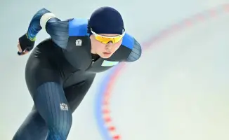 Кристина Шумекова завоевала золото на чемпионате мира по конькобежному спорту среди юниоров с личным рекордом