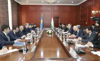 Казахстан и Таджикистан обсудили укрепление политического диалога и подписали программу сотрудничества на 2026-2028 годы