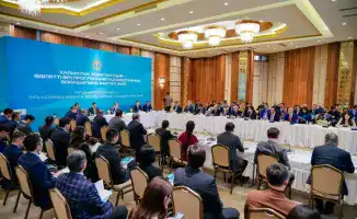 В Астане эксперты строят мосты к новой Конституции для защиты прав граждан