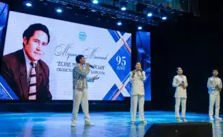 Конкурс певцов и моноспектакль к 95-летию Мукагали Макатаева в Жетісу