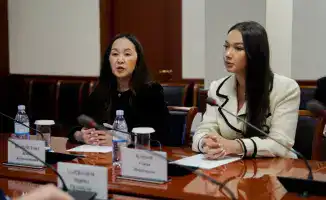 Рабочая встреча министра туризма Казахстана с вице-президентом Air Astana по привлечению туристов