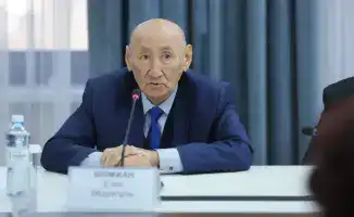 Свет идей: Ербол Карашукеев и творческая интеллигенция обсуждают будущее Конституции Казахстана