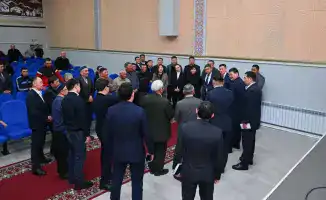 Обсуждение вопросов инфраструктуры и здоровья в селе Жантикей с акимом области