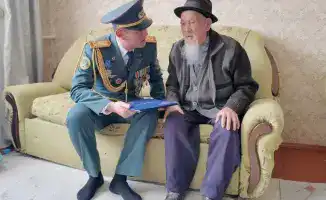Луговской гарнизон поздравил ветерана с 102-летием