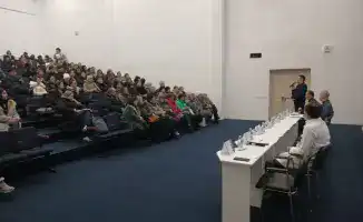 Обсуждение стратегий защиты молодежи от идеологических угроз в образовании