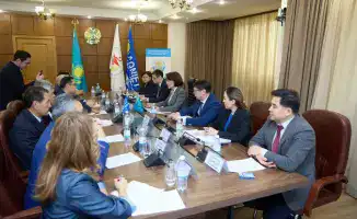 Международные стандарты социальных гарантий для медицинских работников: новые инициативы Минздрава и профсоюзов